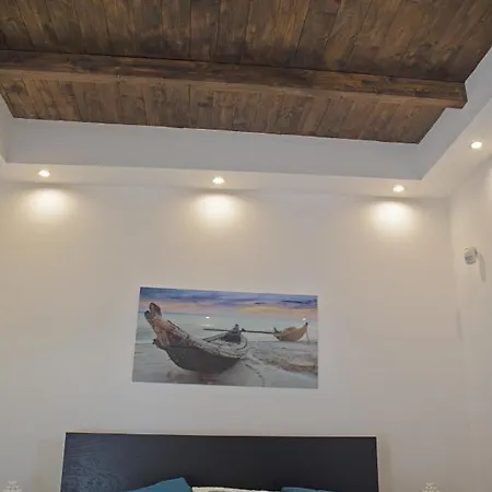 Holiday home Zara - Mare